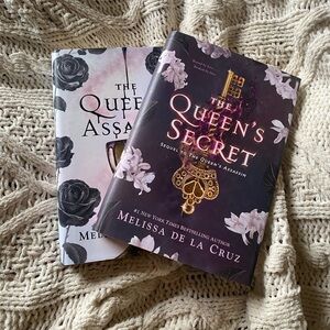 The Queens Assassin’s duology by Melissa De La Cruz